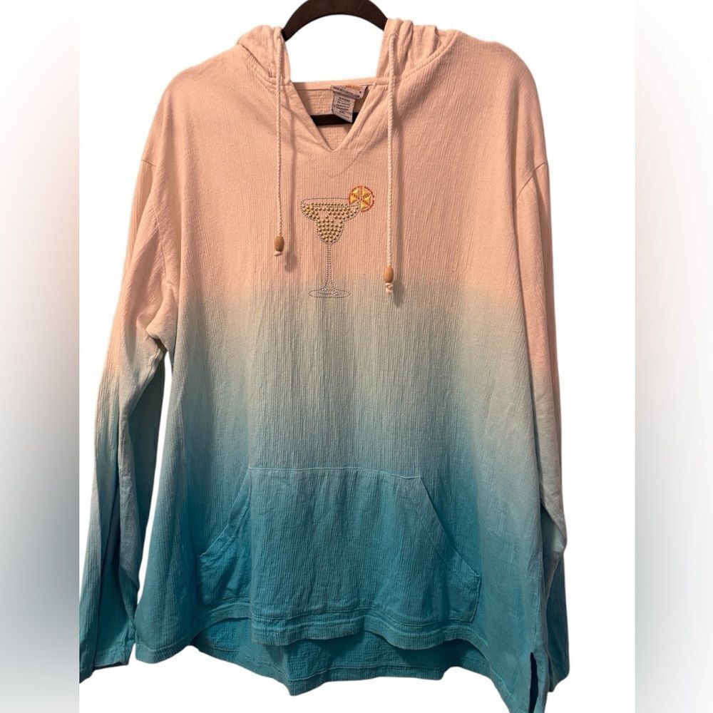 Artisans Blue and Cream Ombré Hoodie with Cocktail Design Size XXL